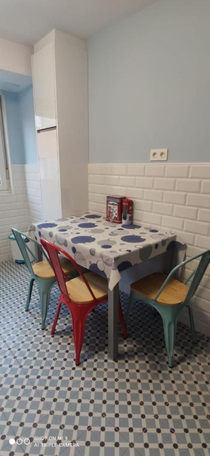 Апартаменти Precioso Piso Totalmente Reformado. Хіхон Екстер'єр фото